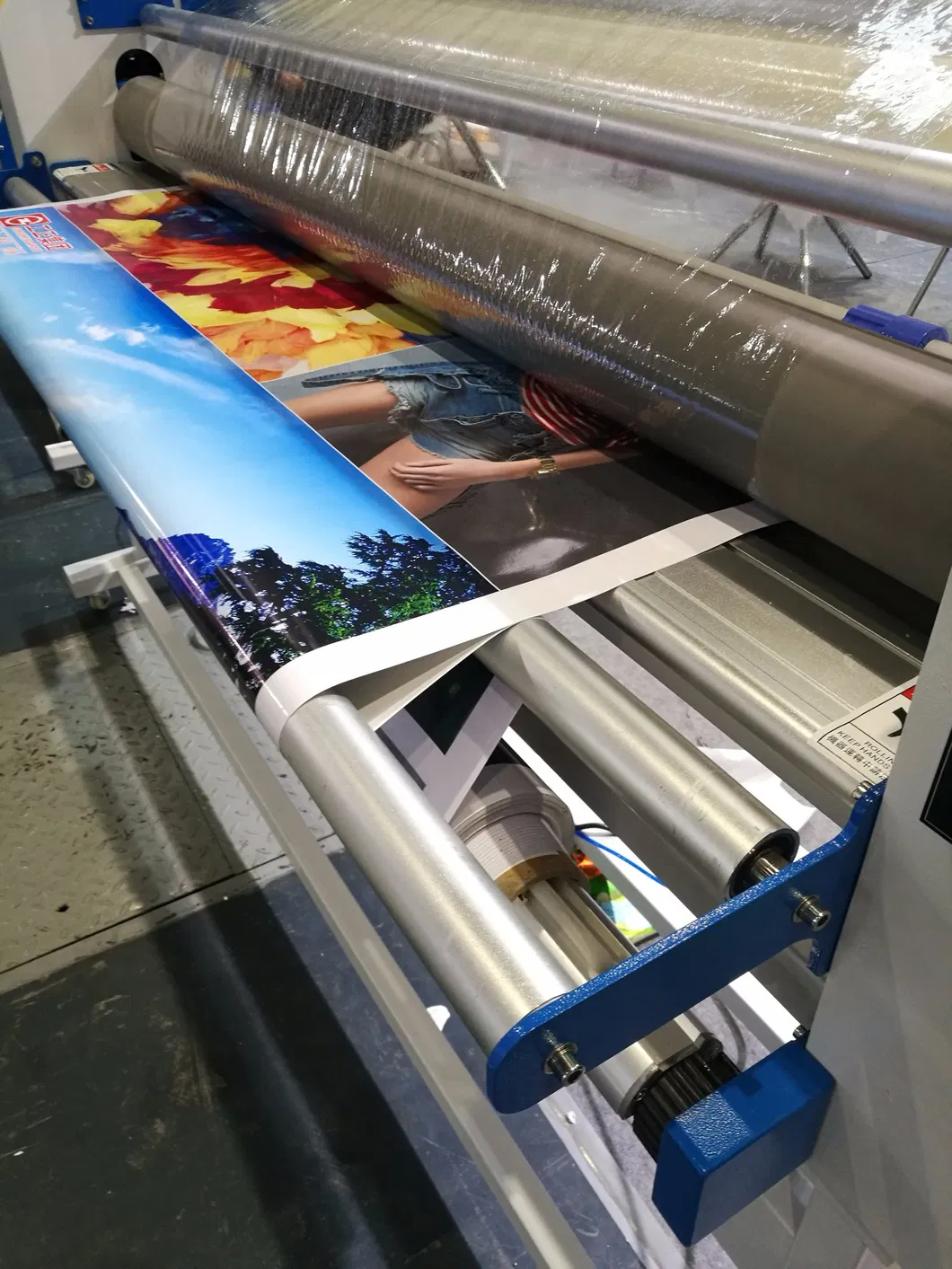 1700mm Large Format Liner and Linerless Film Hot Sale Low Temperature Laminator