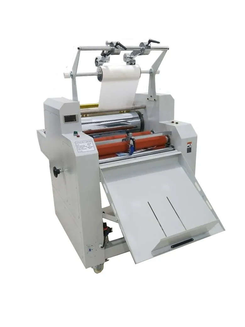 520mm Hydraulic Hot Laminator with Automatic Pueumatic Cutter Hl-520ya