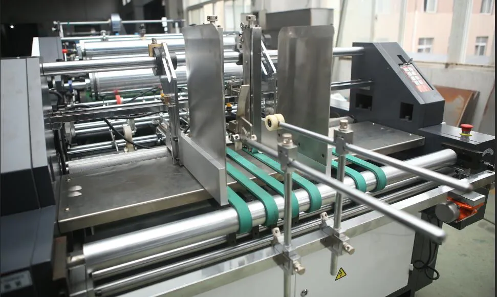 Double Line Toy Box Paper Box Window Patching Machine