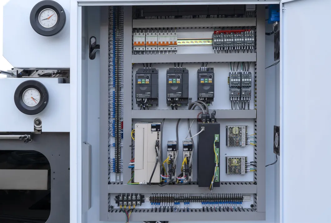 Gfm-1450z/1650z Automatic High-Speed Flute Laminating Machine