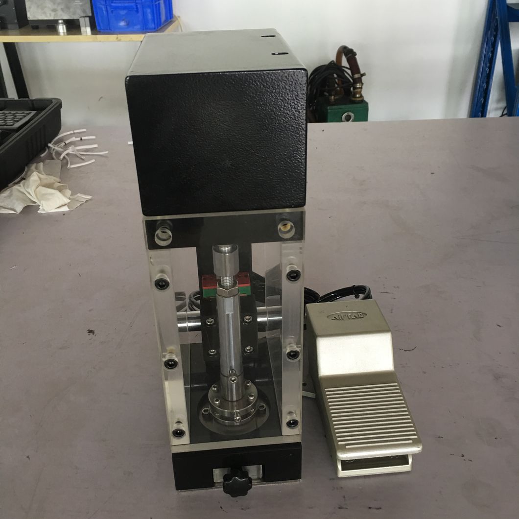 Lithium Ion Battery Coin Cell Disc Cutter Pneumatic Punching Machine