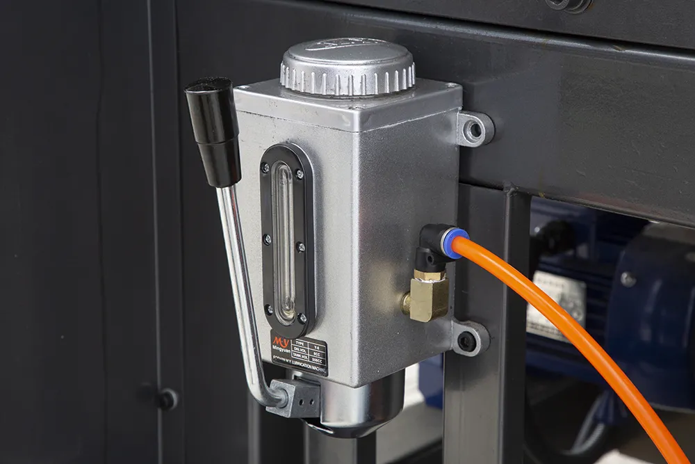 Manual Corrugated Cardboard Box Flute Laminating Machine