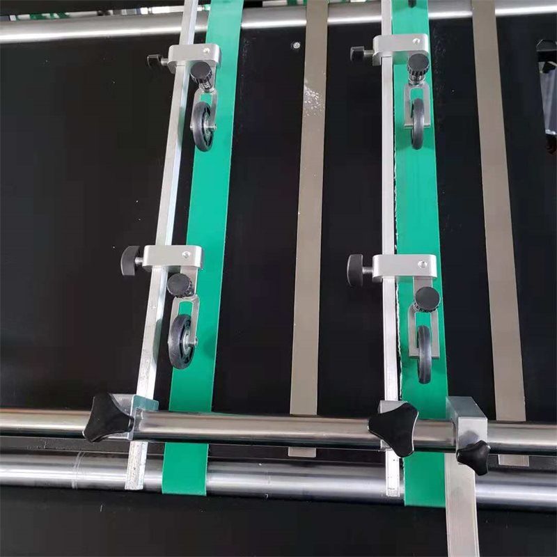 Semiautomatic Corrugated Paperboard Flute Laminator Machine